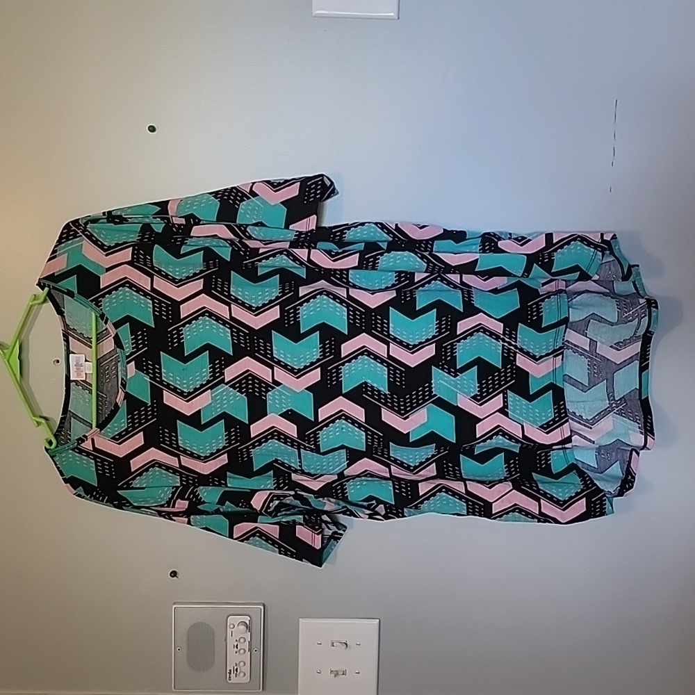 𝅺LULAROE geometric print tunic top dress size XL
